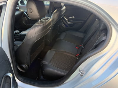 Mercedes-Benz Classe A 180 d Automatic Business (9)