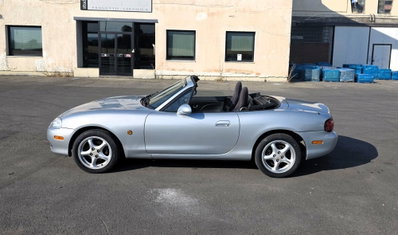 Mazda MX-5 1.6i 16V cat Phoenix (16)