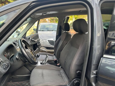 Ford Galaxy 2.0 TDCi 140 CV Ghia DPF (11)