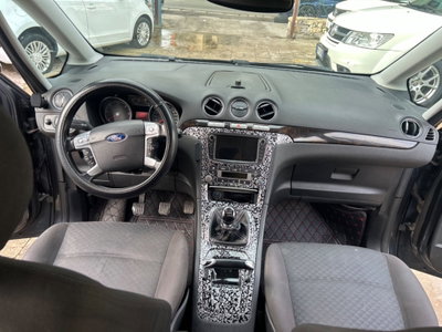 Ford Galaxy 2.0 TDCi 140 CV Ghia DPF (19)