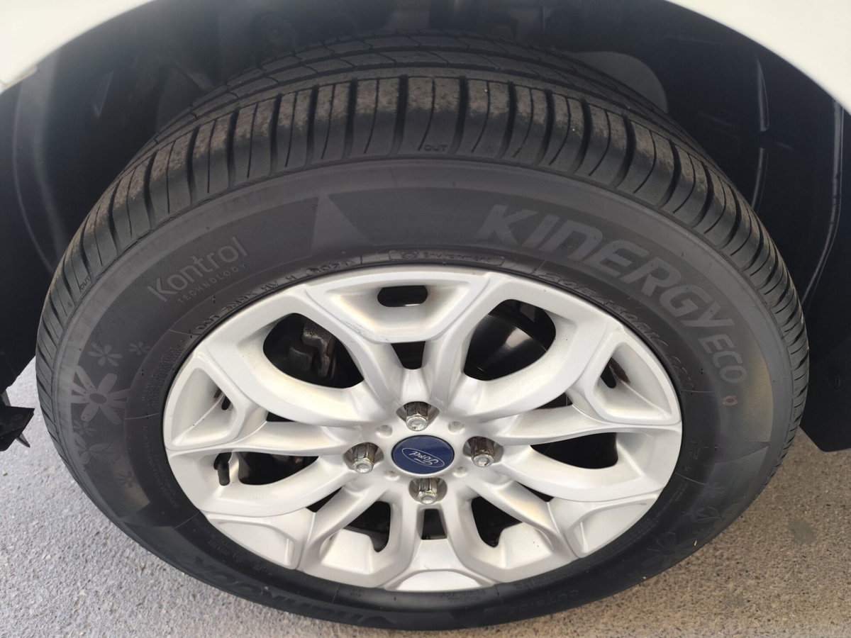 Ford EcoSport 1.5 TDCi 95 CV Titanium S (11)
