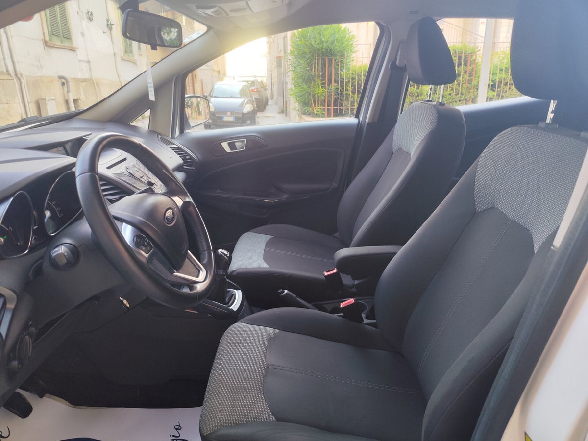 Ford EcoSport 1.5 TDCi 95 CV Titanium S (14)
