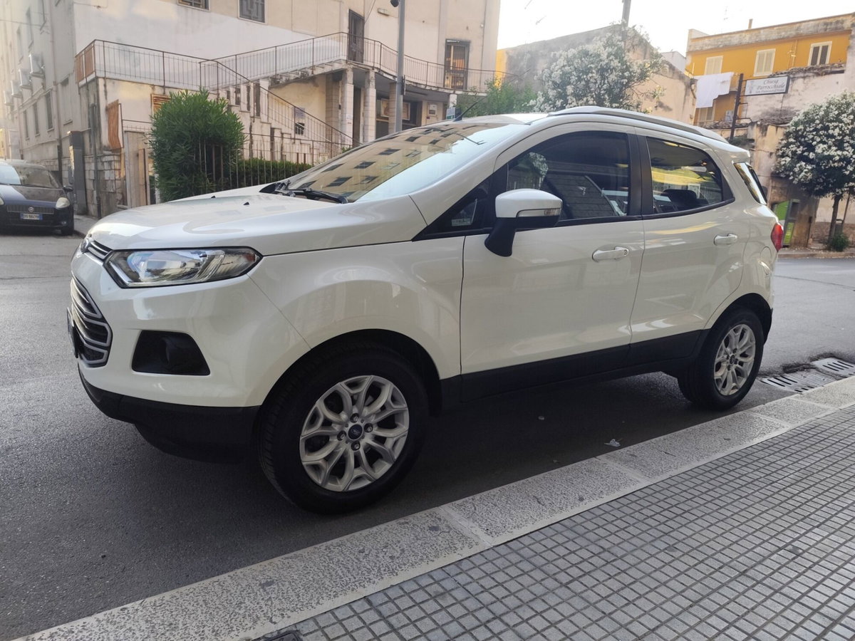 Ford EcoSport 1.5 TDCi 95 CV Titanium S (4)