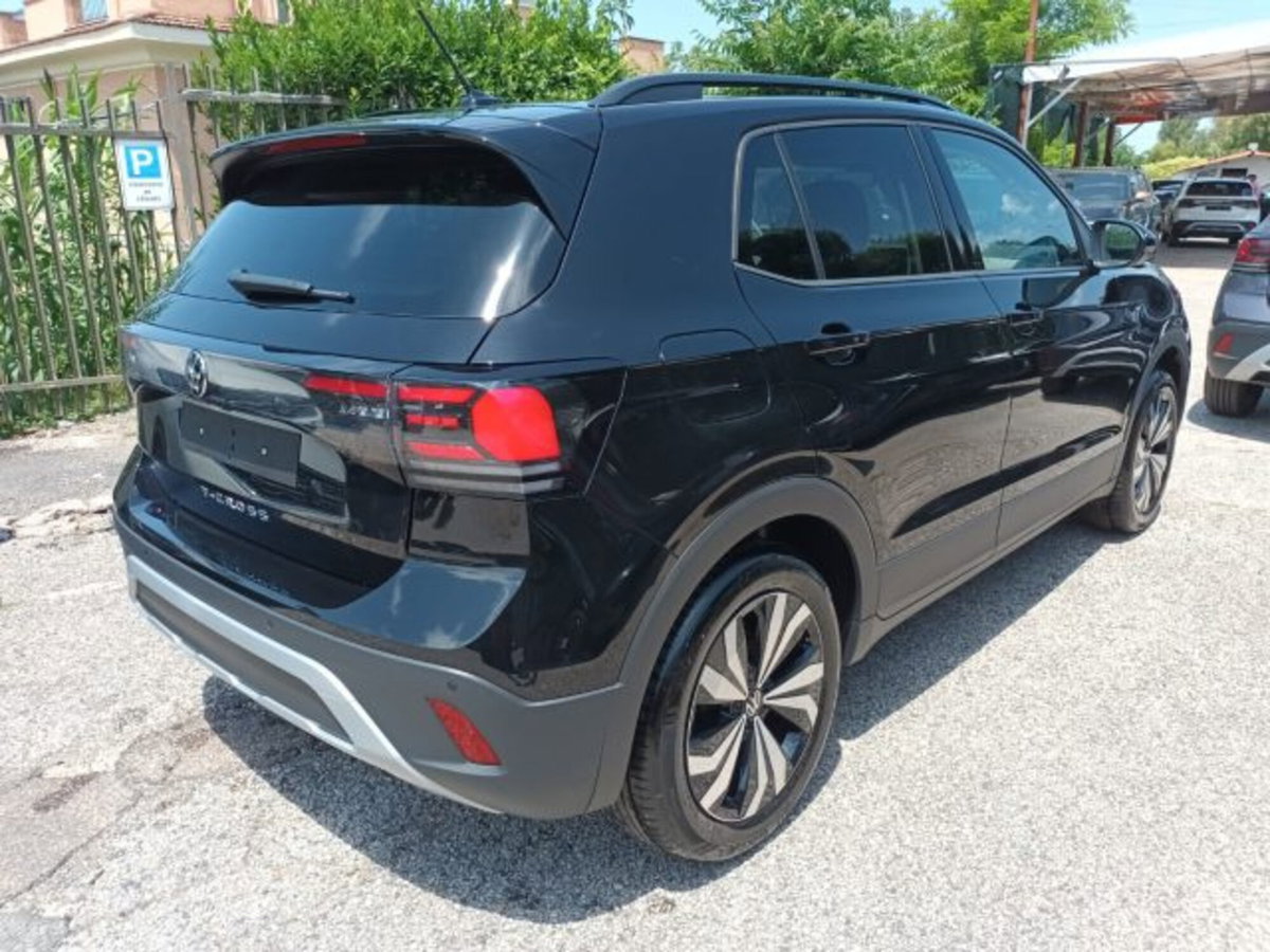 Volkswagen T-Cross 1.0 TSI Sport (6)
