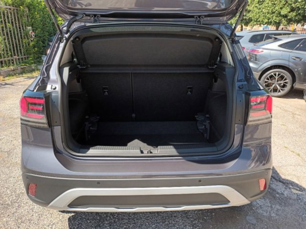 Volkswagen T-Cross 1.0 TSI Sport (16)
