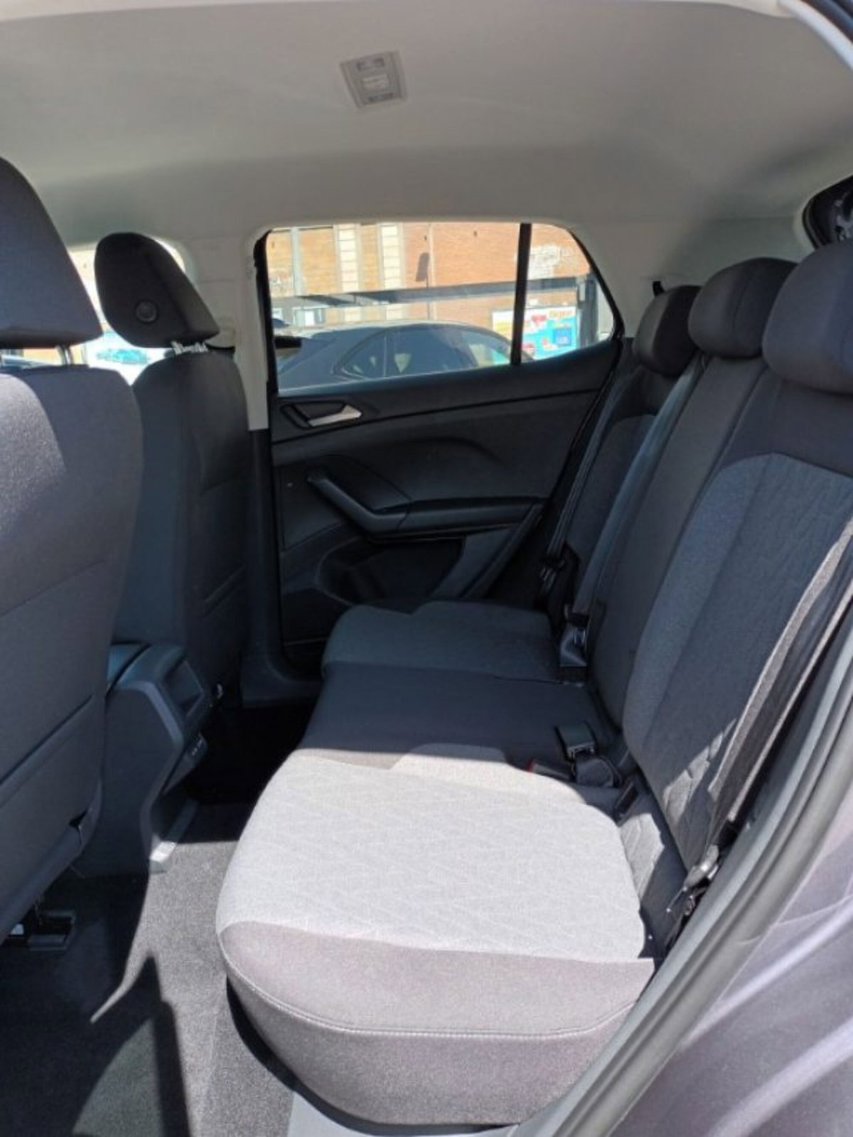 Volkswagen T-Cross 1.0 TSI Sport (8)