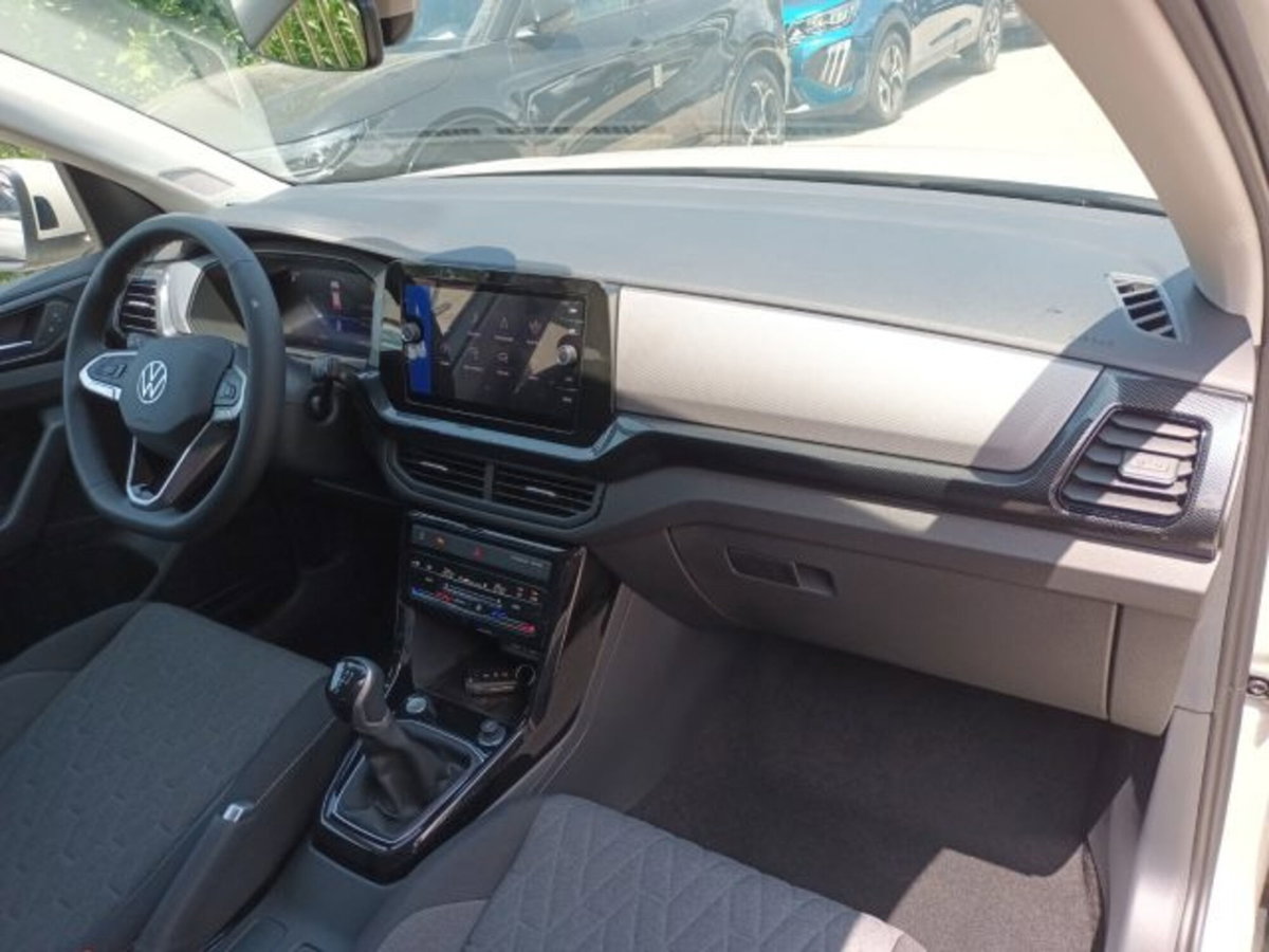Volkswagen T-Cross 1.0 TSI Sport (9)