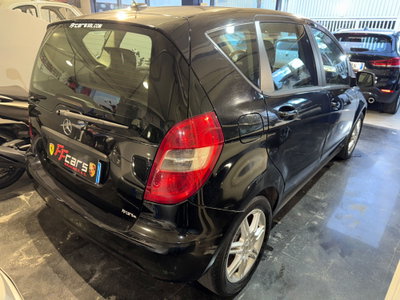 Mercedes-Benz Classe A 180 CDI BlueEFFICIENCY Sport (8)