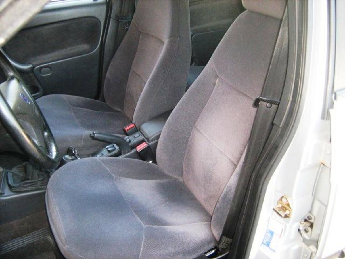 Saab 900 2.0i turbo 16V cat 5 porte S (10)