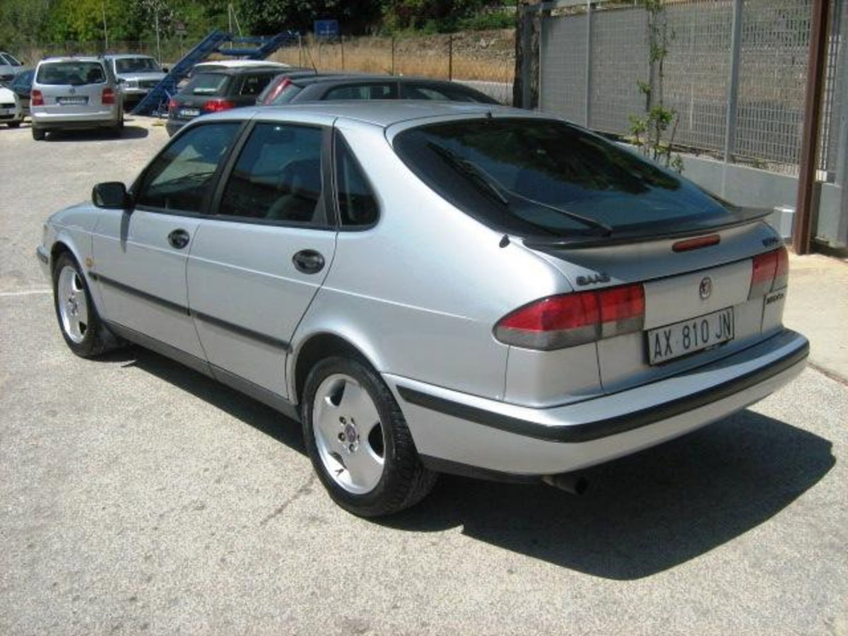 Saab 900 2.0i turbo 16V cat 5 porte S (3)