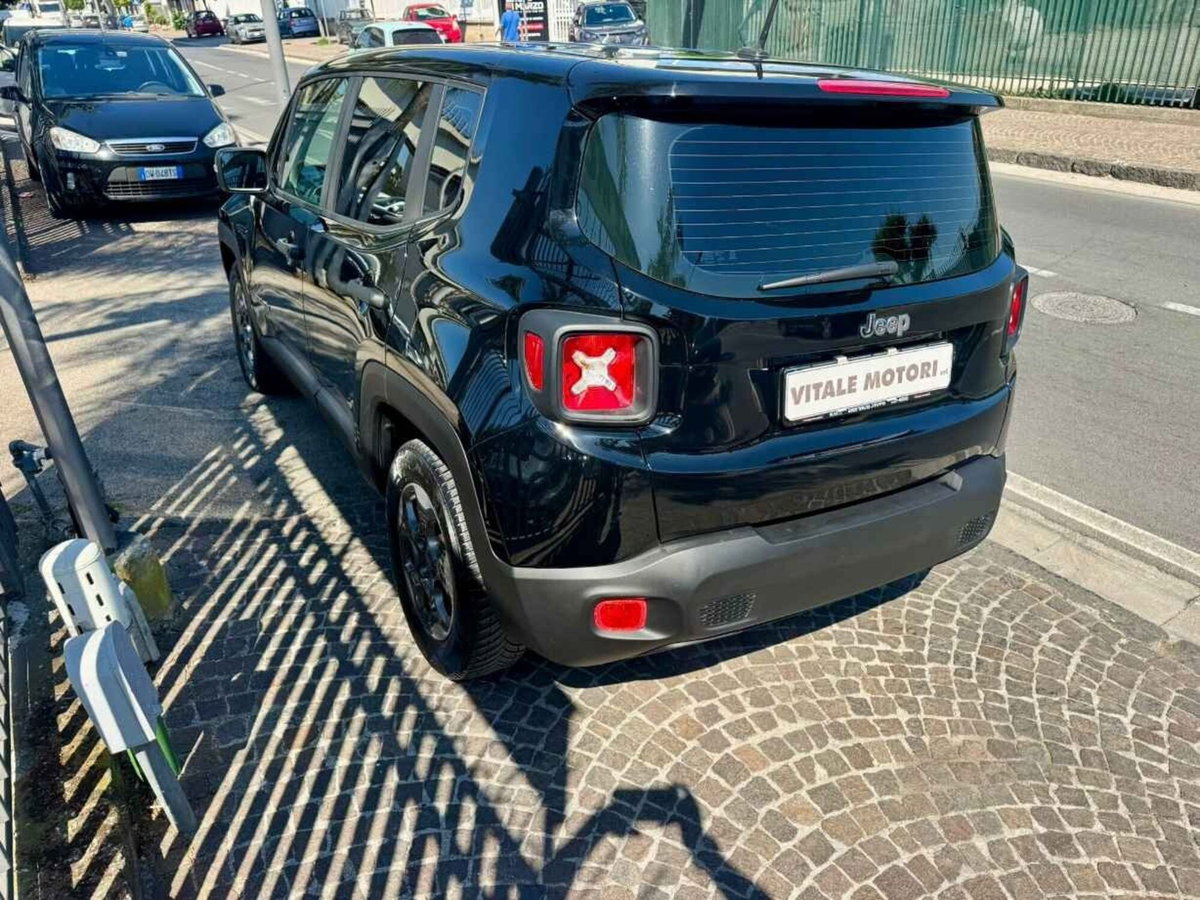 Jeep Renegade 1.6 Mjt Sport (8)