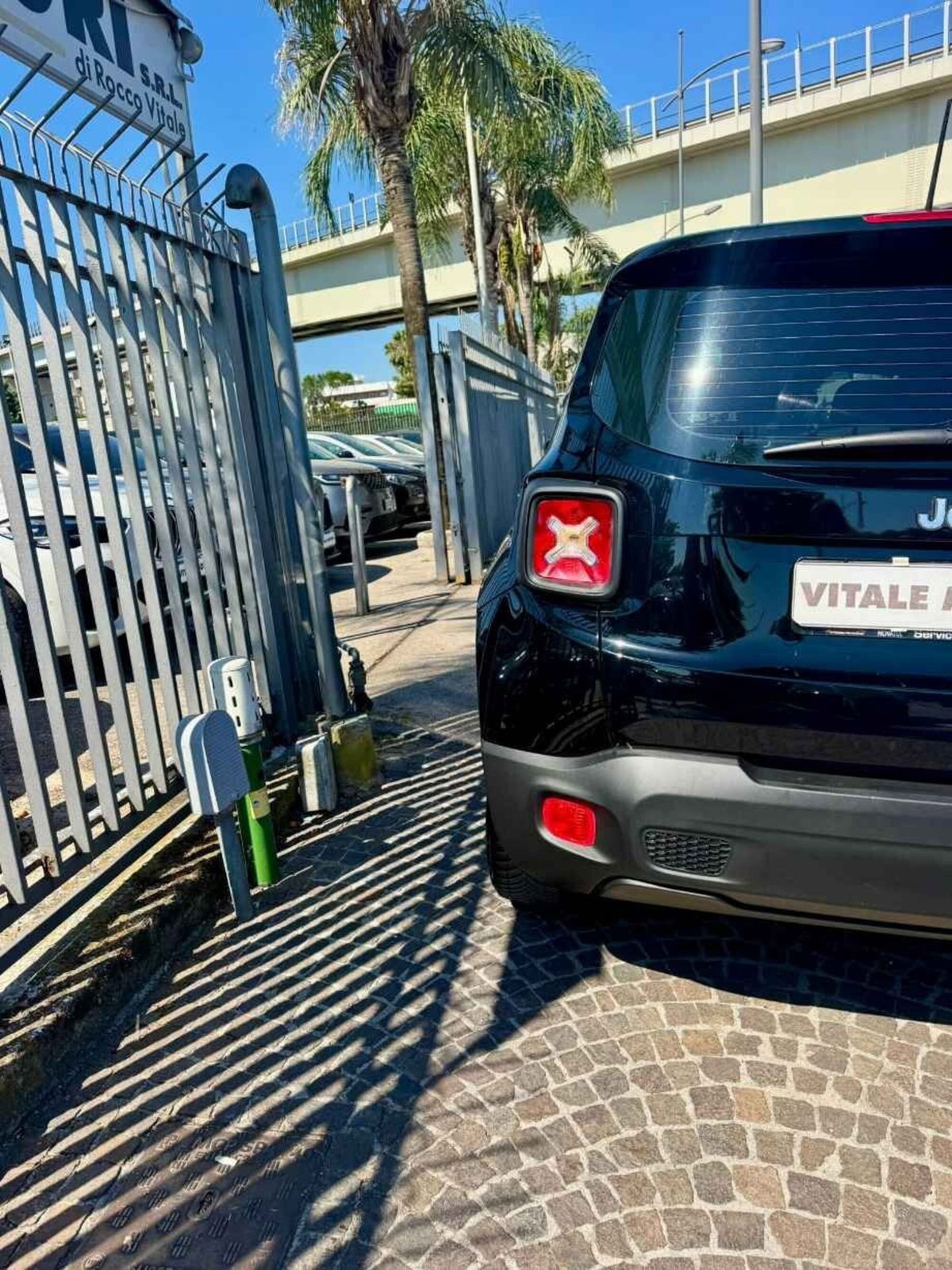 Jeep Renegade 1.6 Mjt Sport (9)