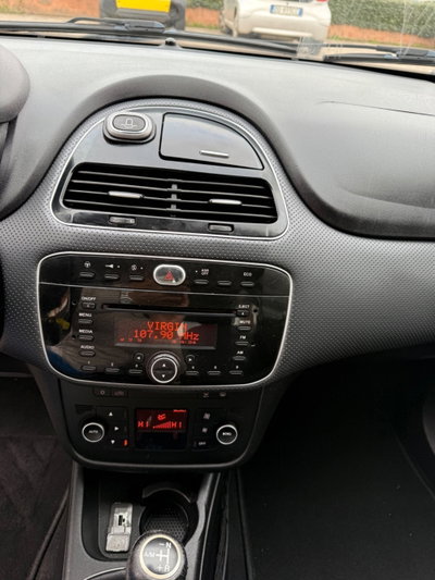 Fiat Punto Evo 1.3 Mjt 95 CV DPF 5 porte S&S Dualogic Emotion (11)