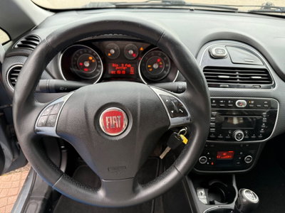 Fiat Punto Evo 1.3 Mjt 95 CV DPF 5 porte S&S Dualogic Emotion (12)