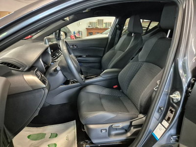 Toyota Toyota C-HR 2.0 Hybrid E-CVT Lounge (5)