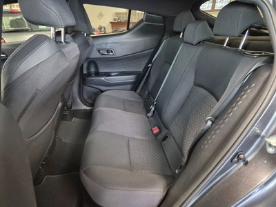 Toyota Toyota C-HR 2.0 Hybrid E-CVT Lounge (8)
