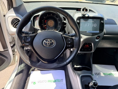 Toyota Aygo 1.0 VVT-i 69 CV 5 porte x-cool MMT (13)