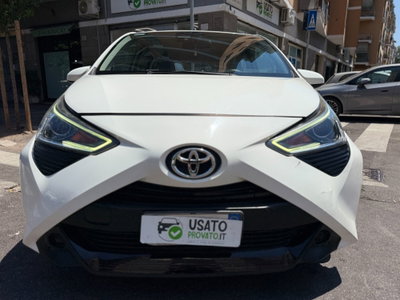 Toyota Aygo 1.0 VVT-i 69 CV 5 porte x-cool MMT (2)