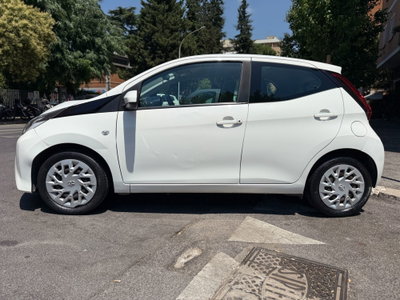 Toyota Aygo 1.0 VVT-i 69 CV 5 porte x-cool MMT (4)