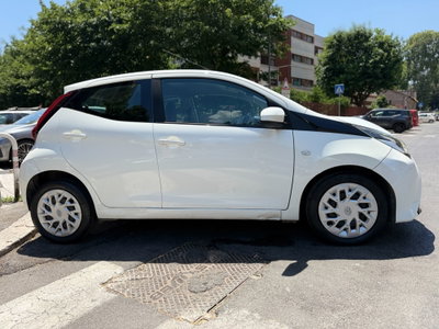 Toyota Aygo 1.0 VVT-i 69 CV 5 porte x-cool MMT (5)