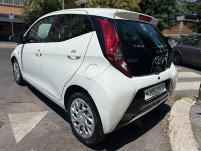 Toyota Aygo 1.0 VVT-i 69 CV 5 porte x-cool MMT (8)