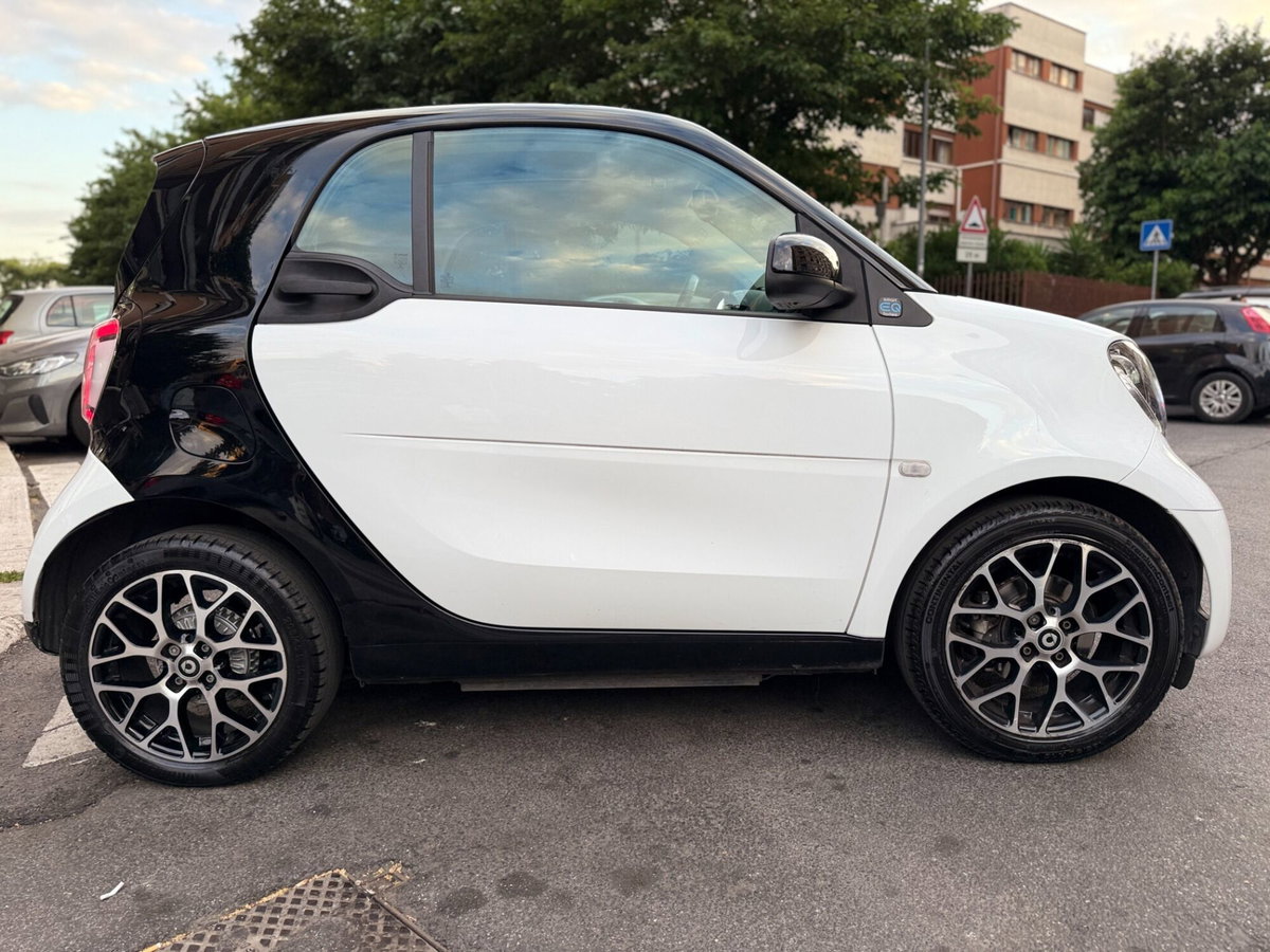 smart Fortwo EQ Prime Nightsky (5)