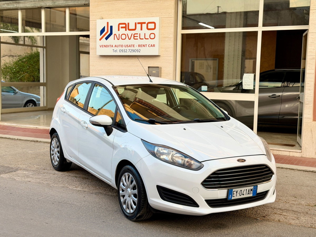 Ford Fiesta 1.4 5 porte Bz.- GPL Titanium