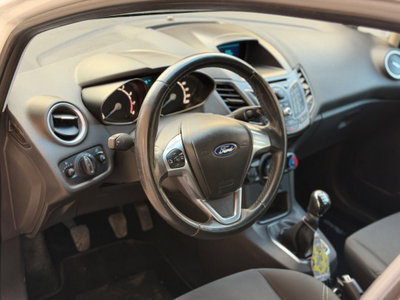 Ford Fiesta Ikon 1.4 5 porte Bz.- GPL (12)