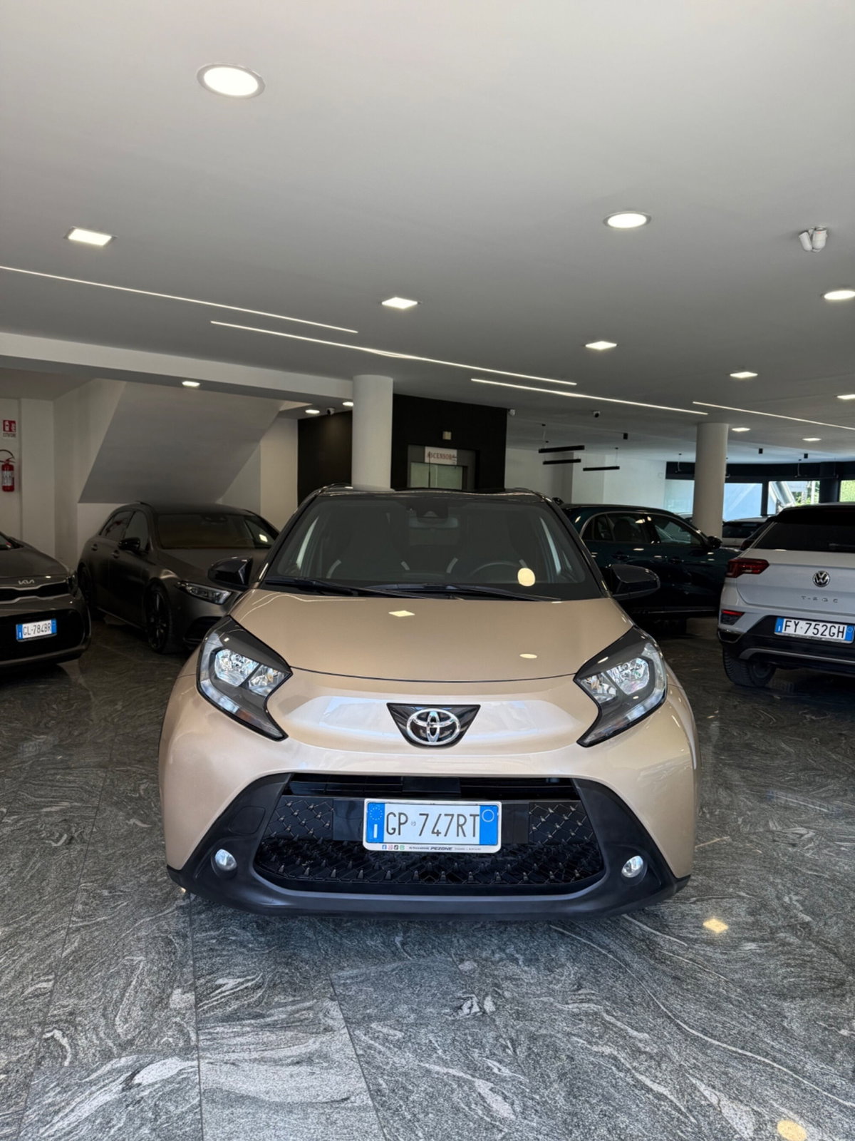 Toyota Aygo X 1.0 VVT-i 72 CV 5 porte Limited Air (5)