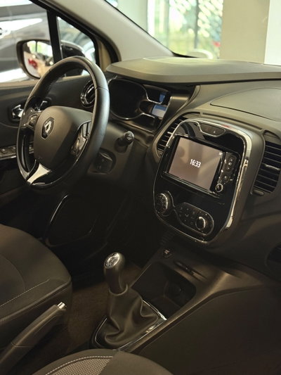 Renault Captur 1.5 dCi 8V 90 CV EDC Energy R-Link (12)