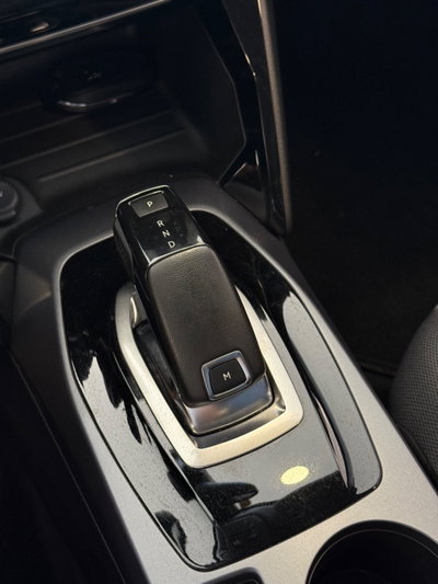 Peugeot 2008 BlueHDi 130 S&S EAT8 Allure Navi Pack (14)