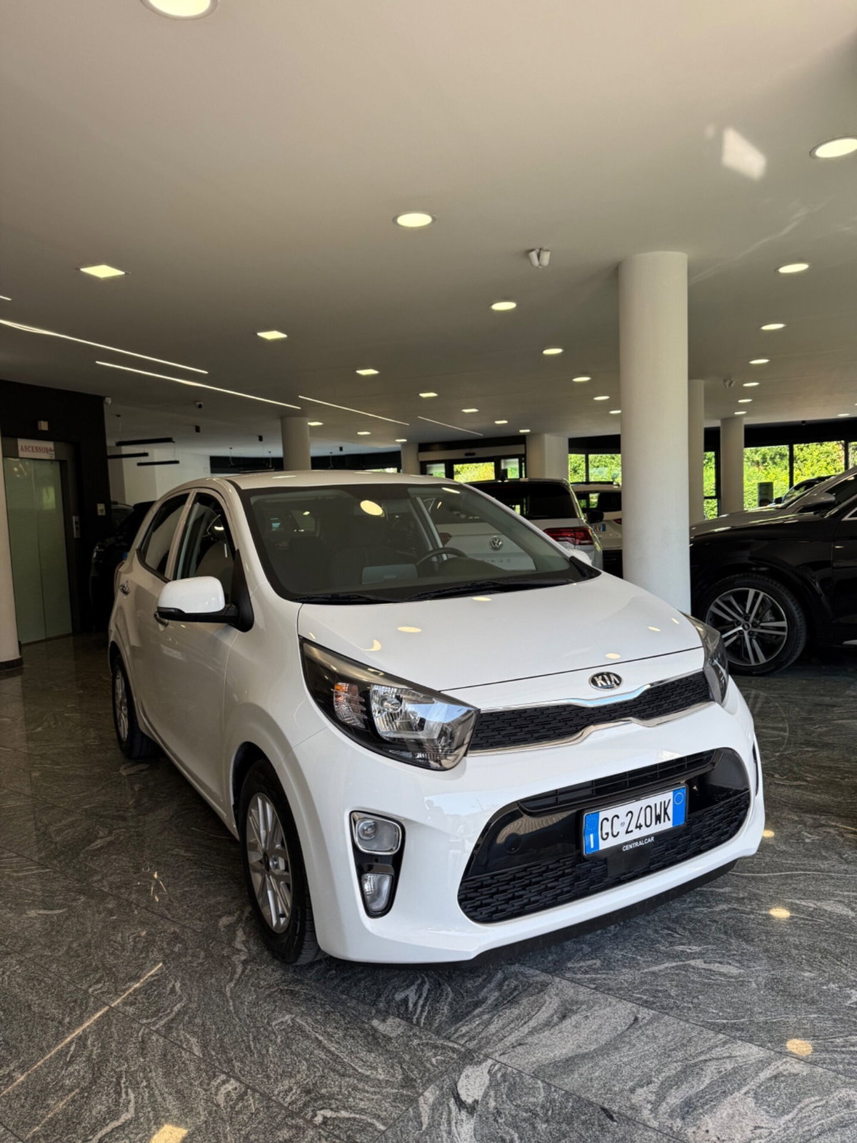 Kia Picanto 1.0 12V 5 porte AMT Style (3)