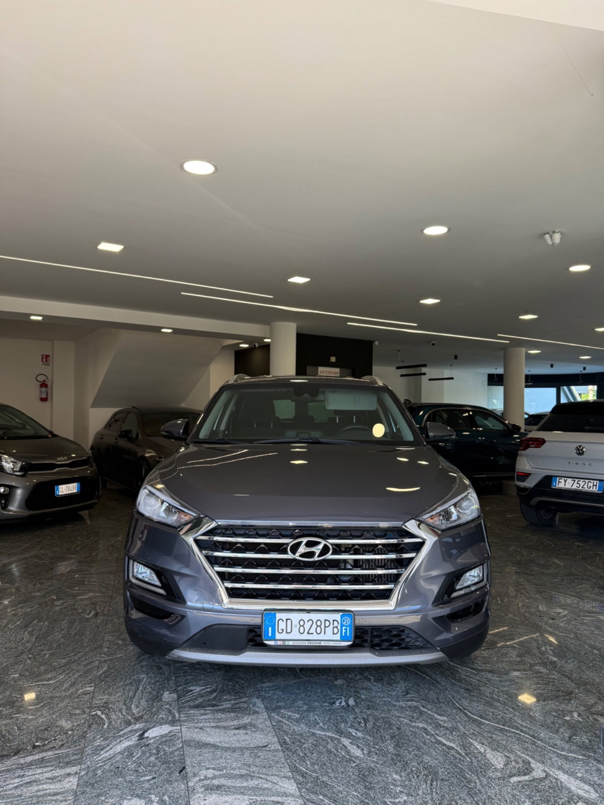 Hyundai Tucson 1.6 CRDi 136CV 48V DCT XLine (2)