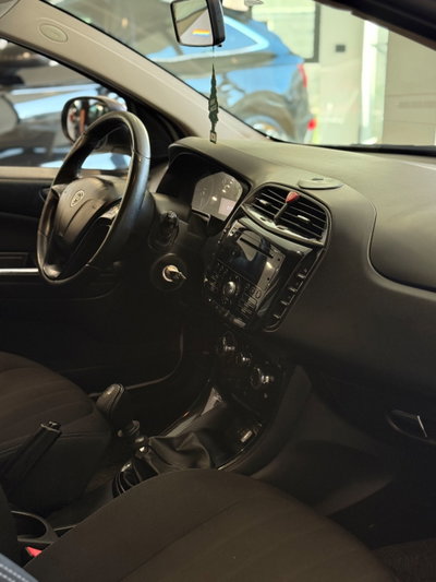 Lancia Delta 1.6 MJT DPF 105 CV Silver (10)