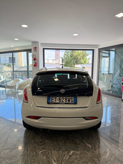 Lancia Delta 1.6 MJT DPF 105 CV Silver (5)