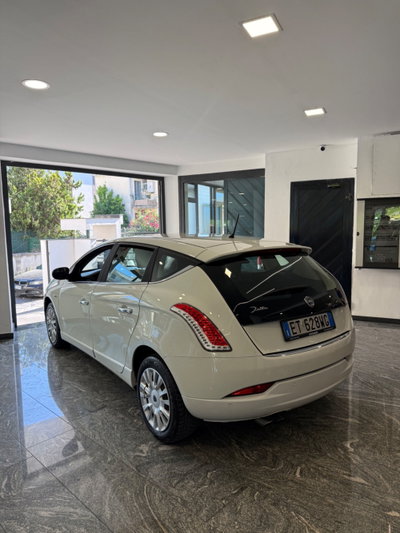 Lancia Delta 1.6 MJT DPF 105 CV Silver (6)