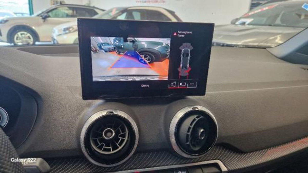Audi Q2 Q2 35 TDI S tronic S line Edition (12)