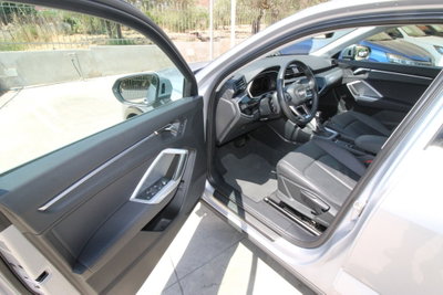 Audi Q3 Sportback 35 TDI quattro S tronic Business Plus (16)