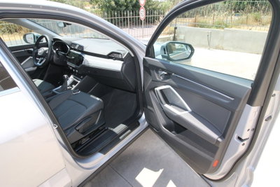 Audi Q3 Sportback 35 TDI quattro S tronic Business Plus (19)