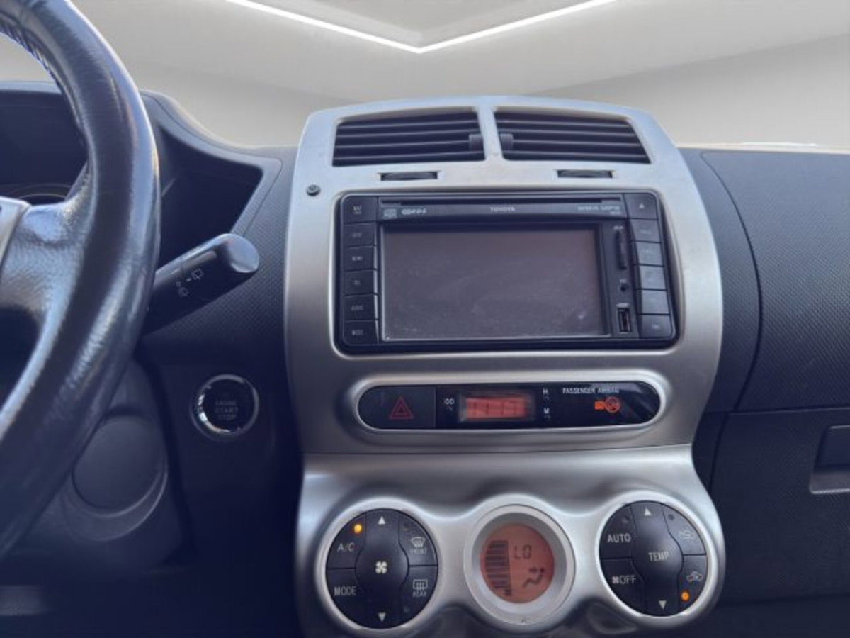 Toyota Urban Cruiser Cruiser 1.D-4D AWD (15)
