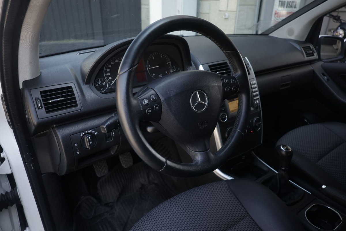 Mercedes-Benz Classe A 180 CDI Avantgarde (14)