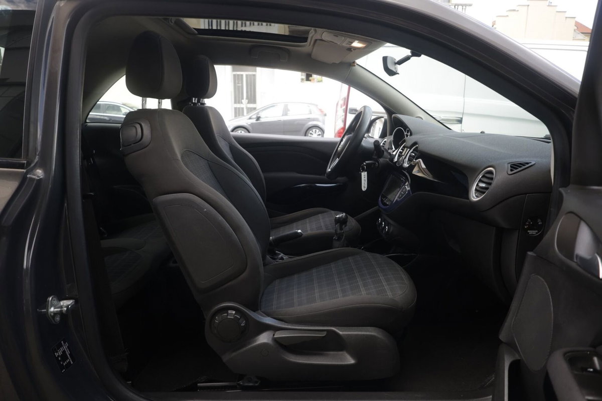 Opel Adam 1.2 70 CV Glam (10)