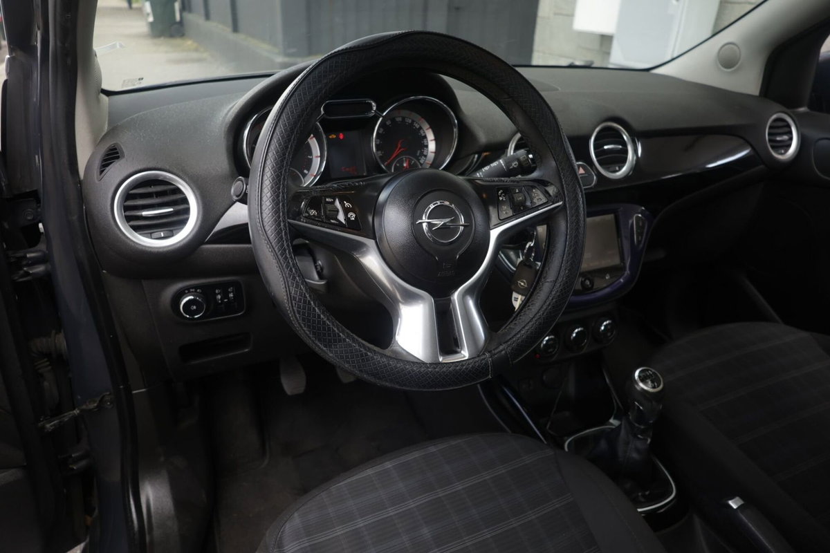 Opel Adam 1.2 70 CV Glam (14)