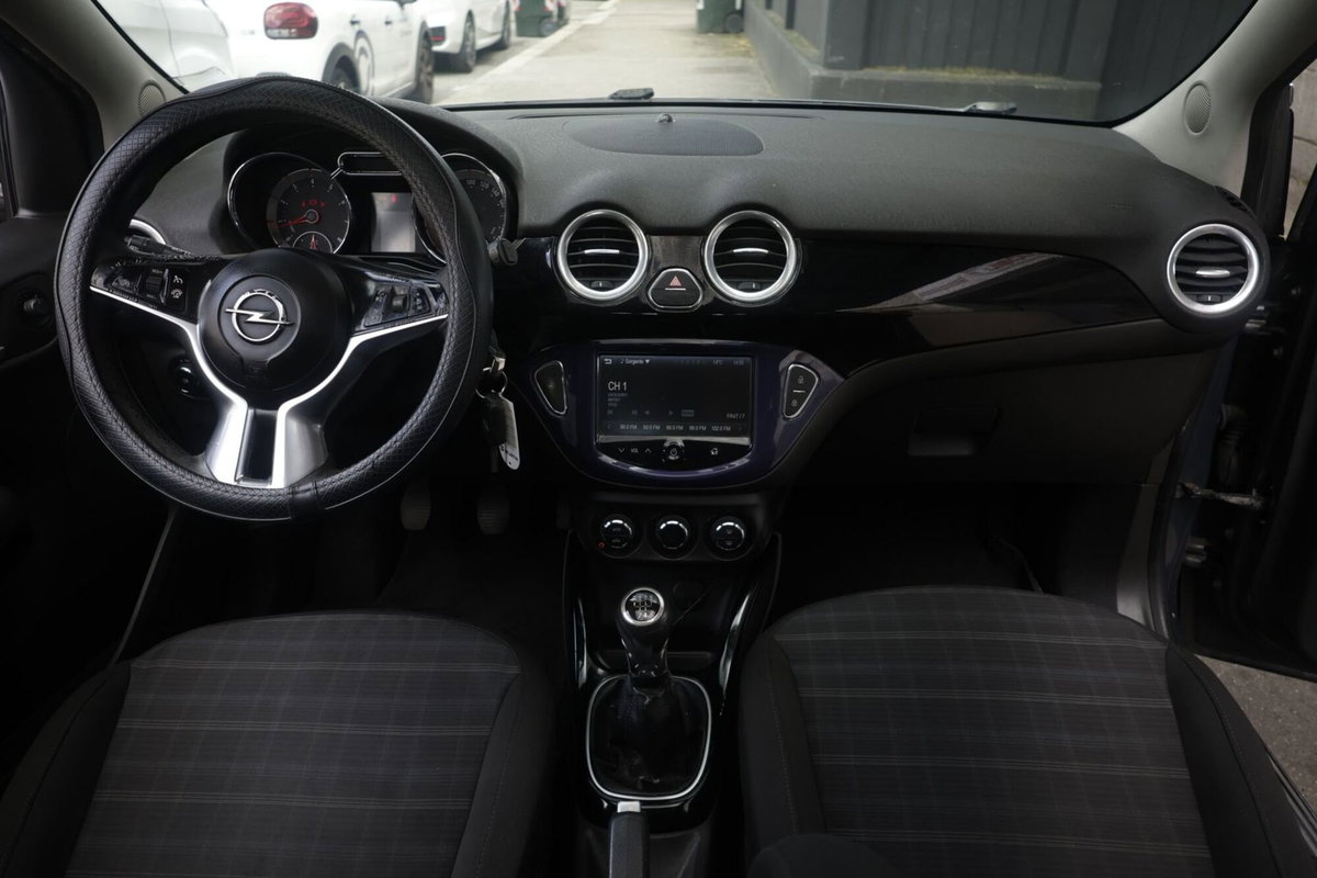 Opel Adam 1.2 70 CV Glam (2)