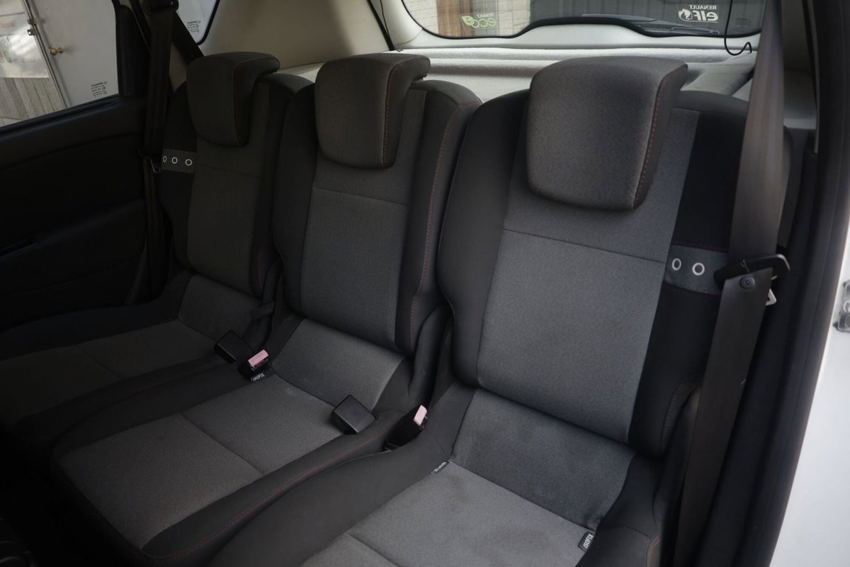 Renault Grand Scénic 1.5 dci energy Business 110cv (3)
