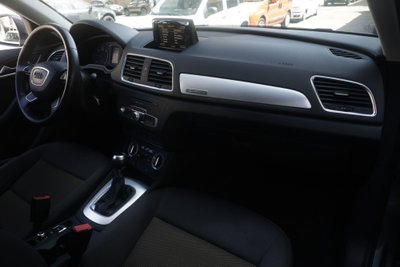 Audi Q3 2.0 TDI 177 CV quattro Business (8)