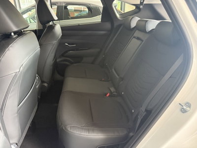 Hyundai Tucson 1.6 hev Exellence 2wd auto (13)