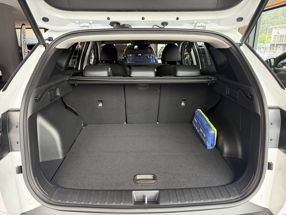 Hyundai Tucson 1.6 hev Exellence 2wd auto (17)