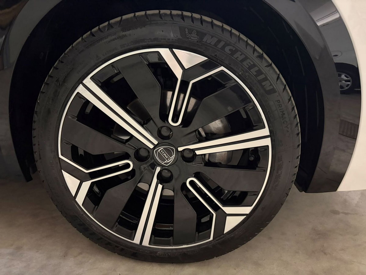 Lancia Ypsilon 54kWh LX 156cv (5)
