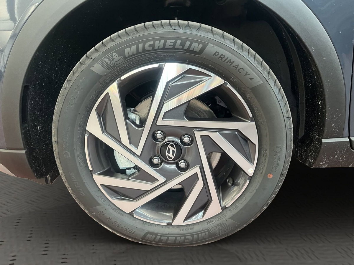 Hyundai Bayon 1.0 t-gdi Business 90cv mt (4)